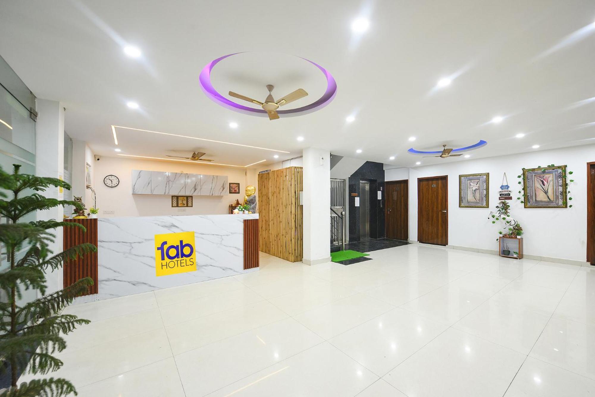 Fabhotel Wonderland Studio Rooms グルガウン エクステリア 写真