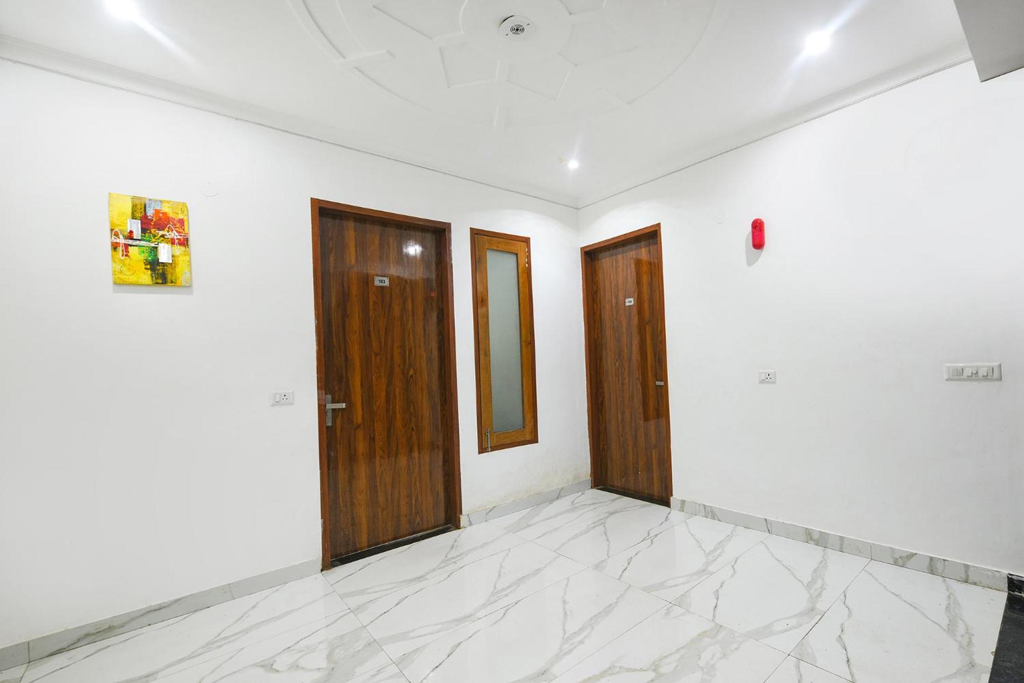 Fabhotel Wonderland Studio Rooms グルガウン エクステリア 写真